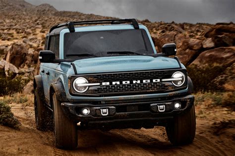 Retro Inspired Ford Bronco Heritage Edition Coming In 2022 Carbuzz