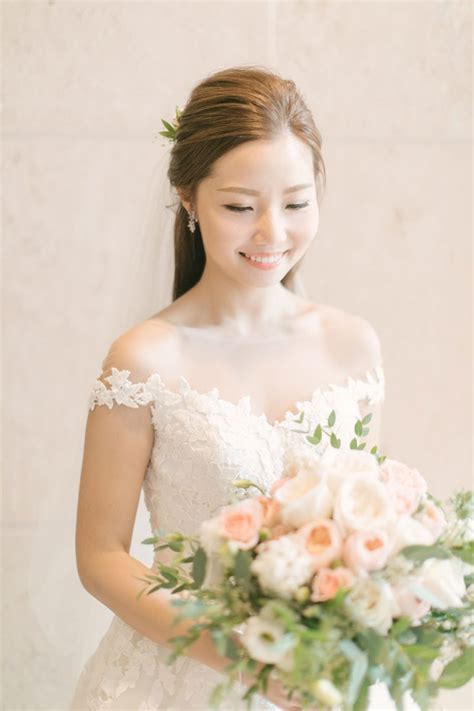 Belleolive Hong Kong Wedding Big Day Hotel Garden Blush Tiffany Kelvin 26 Cledepeaubeaute