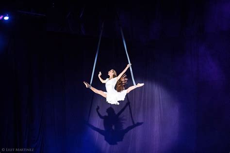 Meet A Stunning Aerial Straps Contortionist And Champion