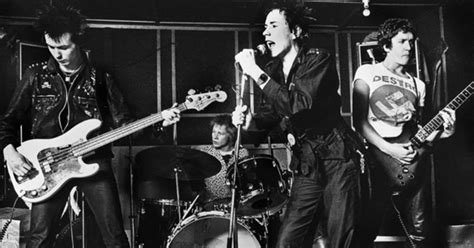 Flashback The Sex Pistols Come To A Chaotic End Rolling Stone