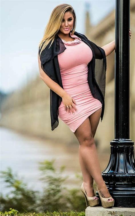 Ashley Alexiss Biography Age Weight Relationships Net Worth Outfits