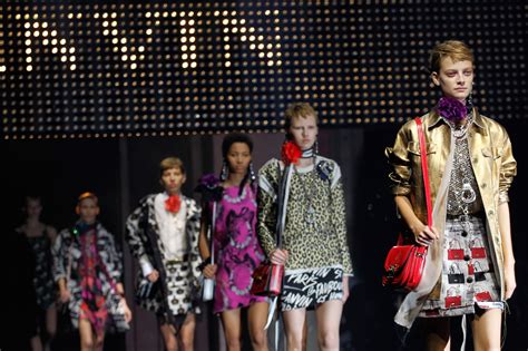 Paris Fashion Week News Lanvin Balmain And Street Style Vogue