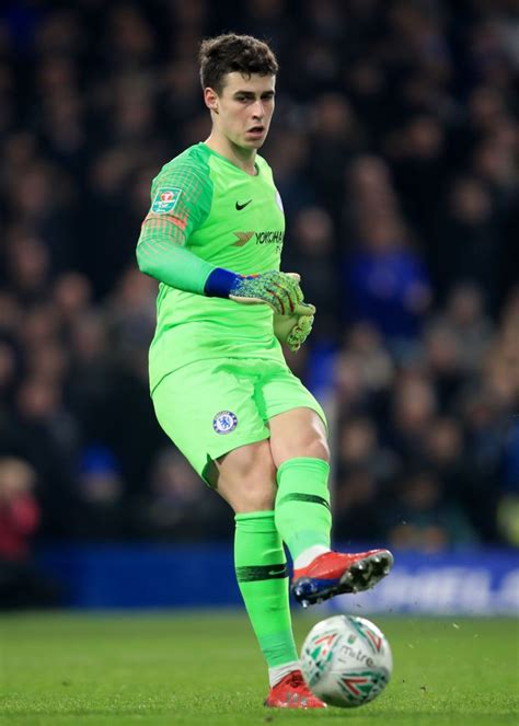 Situasi itu mendorong the blues untuk mendatangkan edouard mendy. Kepa Arrizabalaga of Chelsea during the Carabao Cup Semi ...