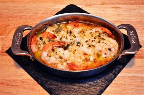 Place olive oil, butter and garlic in round baking dish. Red Lobster Shrimp Scampi - Hacked! - SavoryReviews