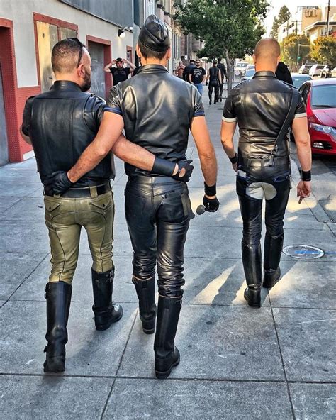 Cal Rider On Instagram A Damn Sexy View Gear Gayleather Bluf