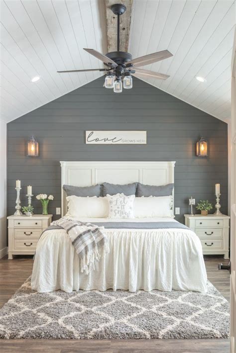 Farmhouse Style Dreams This Sweet Combination Of Wood Beams Shiplap