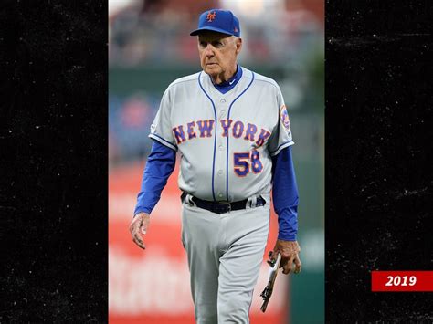 Ex Mets Pitching Coach Phil Regan Sues Team For Age Discrimination
