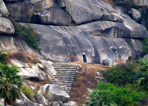 Barabar Caves The Oldest Surviving Rock Cut Caves With Acoustic