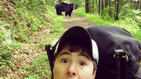 Us National Park Officials Warn Visitors To Stop Taking Bear Selfies