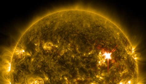 Nasa Objavila Najbizarniju Sliku Sunca Do Sada Pogledajte što Su