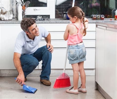 Expertos Dicen Que Niños Deben Ayudar En Los Quehaceres Del Hogar Antes