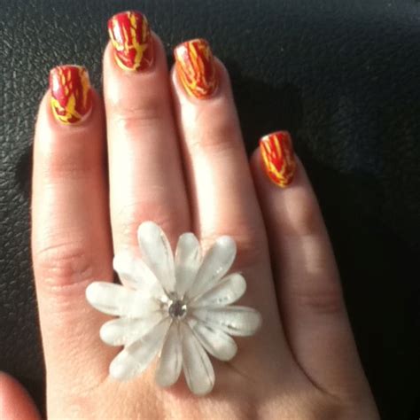 Perfect Crackleshatter Nails For A Picnicbbq Reminds Me Of Ketchup