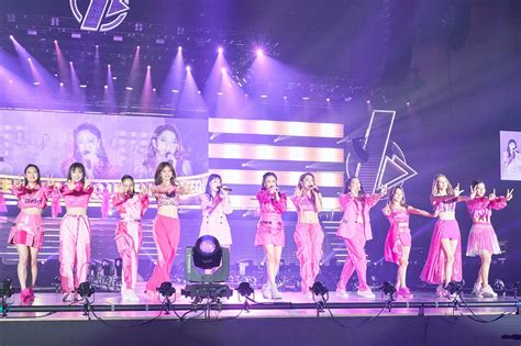 They are formed by the agency ldh. 年内解散のE-girls、9年間の感謝を伝えるラストツアー「E-girls ...