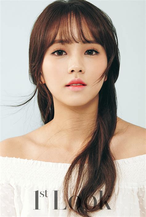 Twenty2 Blog Kim So Hyun In 1st Look Vol 108 Fashion And Beauty