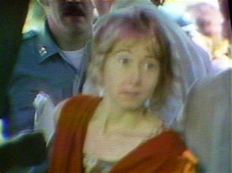 Lynette Squeaky Fromme Charles Manson Follower Released From Prison