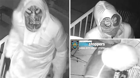 Brooklyn Resident ‘tricked By Gun Wielding Would Be Robbers On Halloween Nypd Pix11