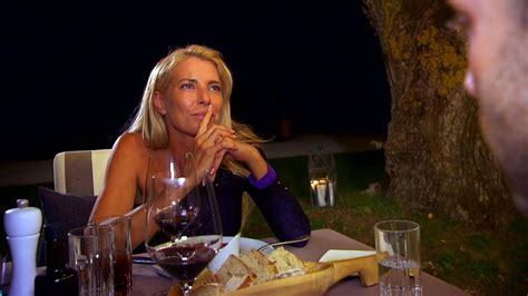 Zum auftakt von temptation island v.i.p. war sich giulia siegel ihrer sache beziehungsweise ihres partners ziemlich sicher. Temptation-Date: Giulia lässt sich von Single-Mann ...