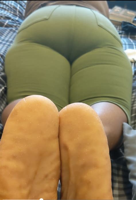 Queens Of The Heel Clip Store Sassy Squatch Sasquatch Bare Butt And Wrinkled Soles June 2019