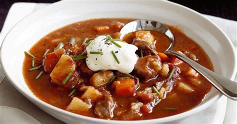 I like to use 85% lean or higher. Goulash soup