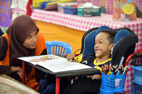 It is locally known as universiti malaysia pahang. Adam's Chair | Official Portal - Universiti Malaysia ...