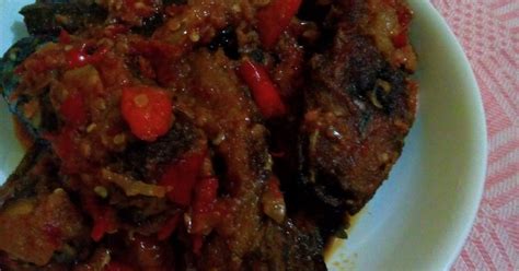 Bagaimana kalau hari ini masak telur balado? Resep lele goreng balado oleh Ade Rahma Mikolita - Cookpad