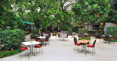 New Delhi's 10 Stunning Restaurants You Should Experience | Garden
