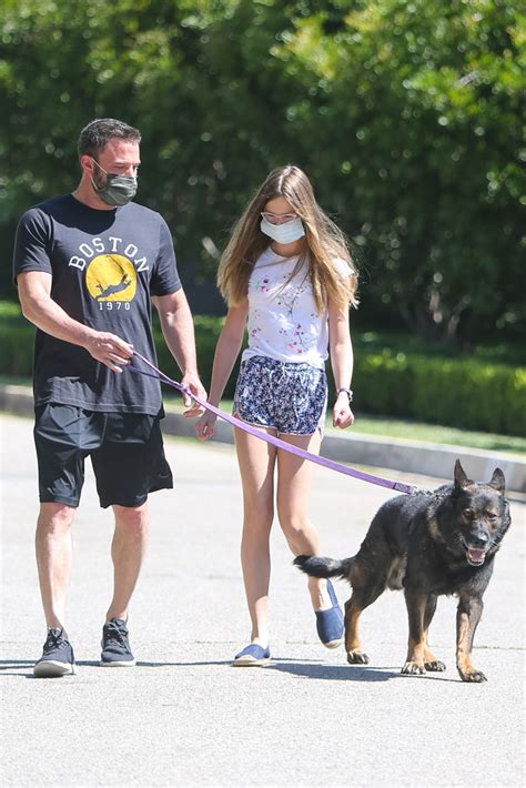 Violet — who is a clone of her mom. Ben Affleck Wears Allbirds Sneakers for Walk With Teen ...