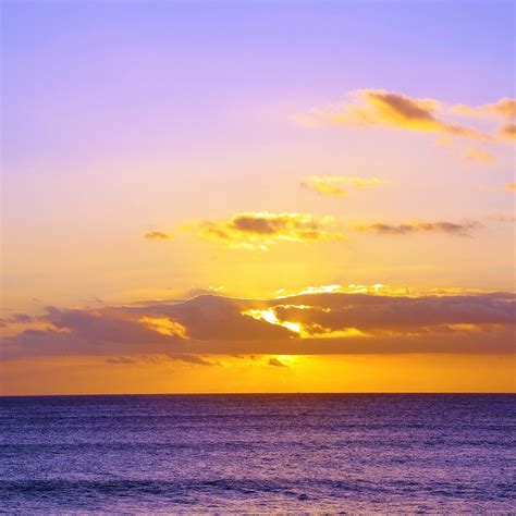 2048x2048 Ocean Sunset Beautiful Clouds 4k Ipad Air Hd 4k Wallpapers