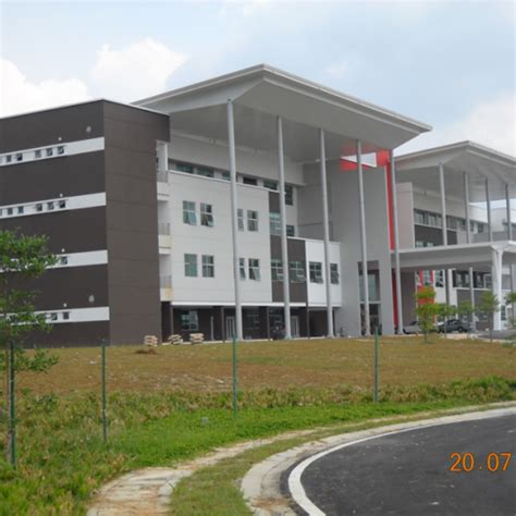 The sultan idris education university, one of malaysia's leading public universities, is a supportive learning community for students and faculty alike. Projek Kampus Induk Universiti Pendidikan Sultan Idris - DSR