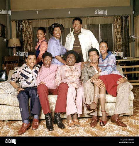 GOOD TIMES, (back row, l to r): Janet Jackson, Ja'net DuBois, Johnny