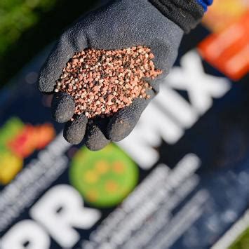 PRO-MIX engrais à gazon premium protection automne et hiver 10-0-32