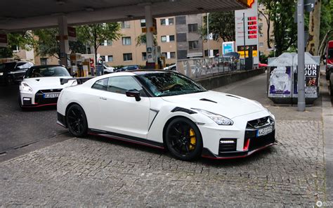 To calculate the price of the car with shipping cost and insurance, please select calculate from estimated total price. Nissan GT-R 2019 Nismo - 6 July 2019 - Autogespot