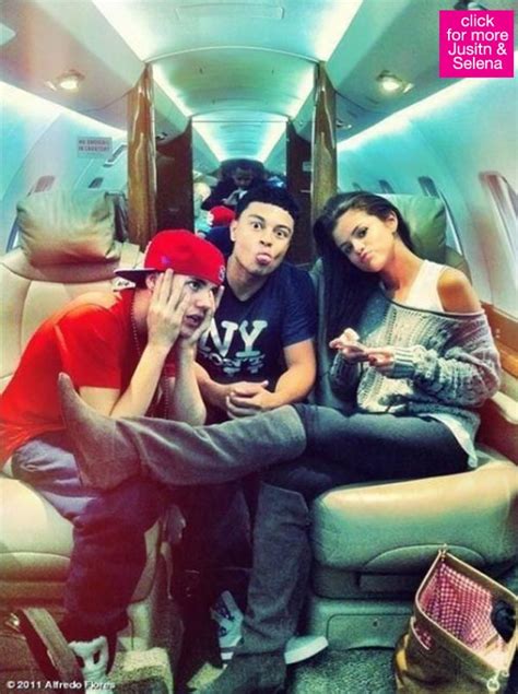 Photo Justin Bieber And Selena Gomez On A Private Plane