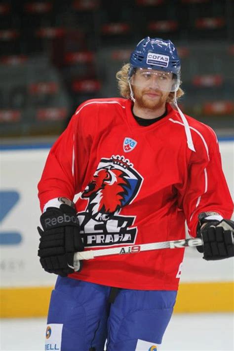 Jakub voracek was born on august 15, 1989 in kladno, czechoslovakia. Jakub Voráček fotka