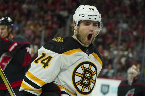 Bruins Lw Jake Debrusk Exits With Upper Body Injury In 2022 Upper