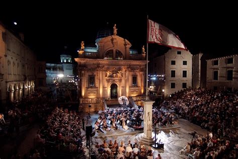 This is an eight stave orchestral reduction of a cue from john williams 1978 superman film. The Slovenian Philharmonic Orchestra to start 66th Festival's music programme | 72. Dubrovnik ...
