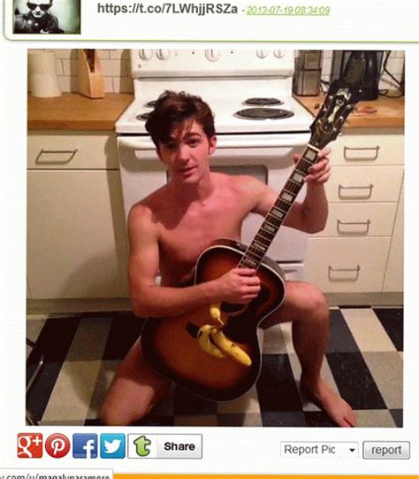 Zac Naked Ass Drake Bell Naked On Vine It Was Soon Deleted WELL