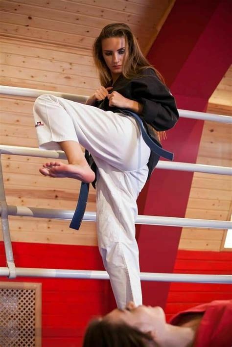Pin By G M On Indomitable Spirits Women Karate Martial Arts Women Mma Women