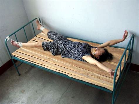 천수잉 저우야팡 파룬궁 수련생 랴오닝 여자감옥서 박해당해 파룬따파 밍후이왕