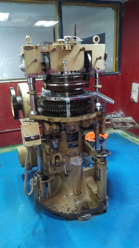 Take a look at machinepoint and our extensive inventory of second hand industrial machines. Cadmach Compression Machine C-27, sell trade lead, Chennai