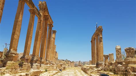 Explore The Ancient Ruins Of Jerash Live Online Tour From Jerash