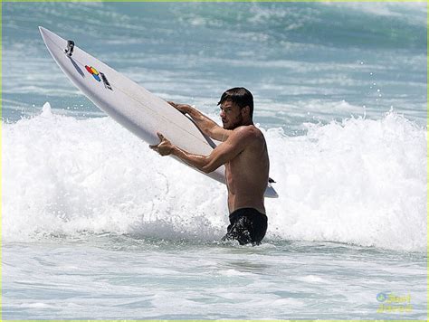 Liam Payne Surfing Shirtless In Australia Photo 609933 Photo Gallery Just Jared Jr