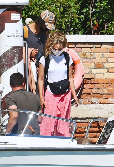 Jade Thirlwall Relaxes In Bikini On Romantic Venice Holiday With Jordan Stephens Mirror Online