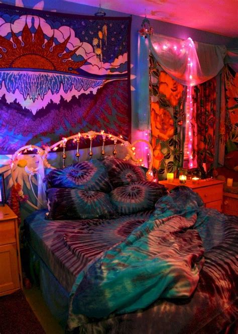 89 Cozy And Romantic Bohemian Style Bedroom Decorating Ideas Hippie Bedroom Decor Hippie Room