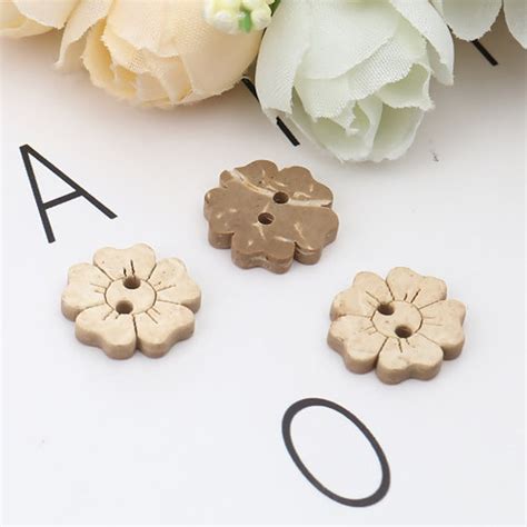 Flower Shaped Coconut Buttons Small Coconut Shell Buttons Etsy