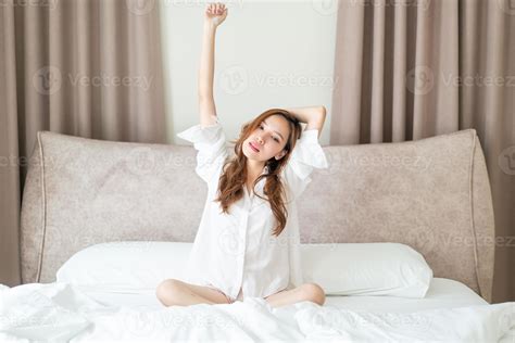 Portrait Beautiful Woman Wake Up On Bed 5685334 Stock Photo At Vecteezy