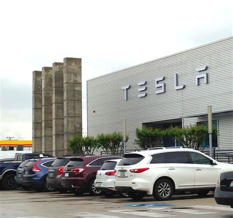 Tesla Coming To Legacy West With New Plano Showroom