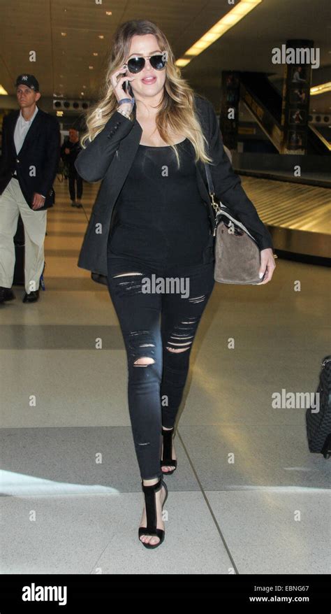 Khloe Kardashian Arrives At John F Kennedy International Jfk Airport