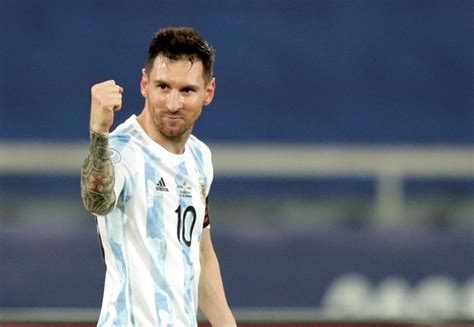 Histórico Lionel Messi Se Convirtió En El Futbolista Con Más
