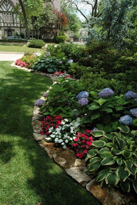 Top 5 Incredible Flower Beds Ideas To Make Your Home Front